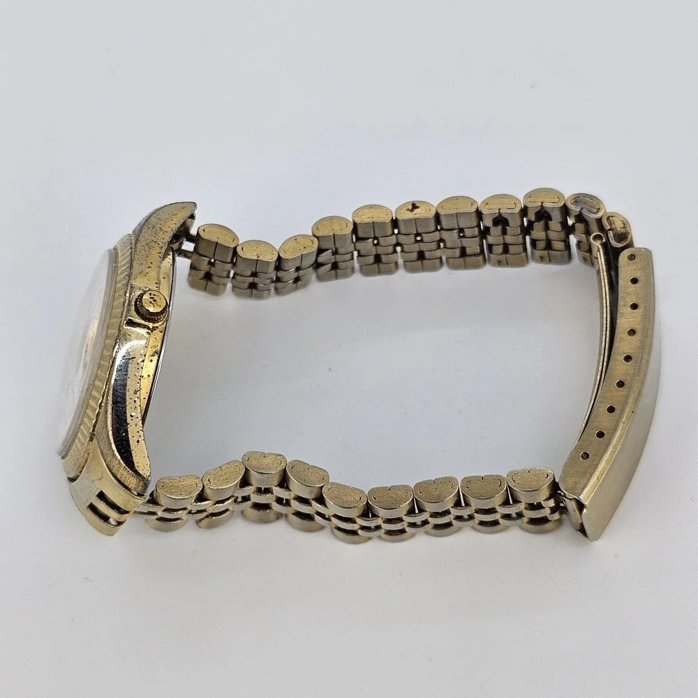 VTG Timex Men Watch 35MM Gold Dial Gold Band 7.5